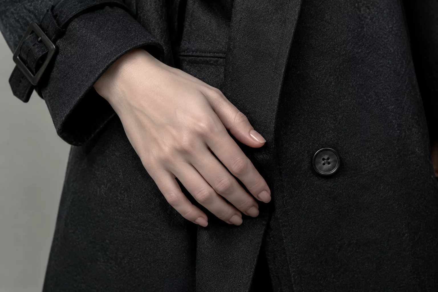 Hand Placement Micro-Adjustments in Editorial